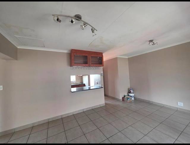 2 BEDROOM APARTMENT FOR SALE IN PARKDENE